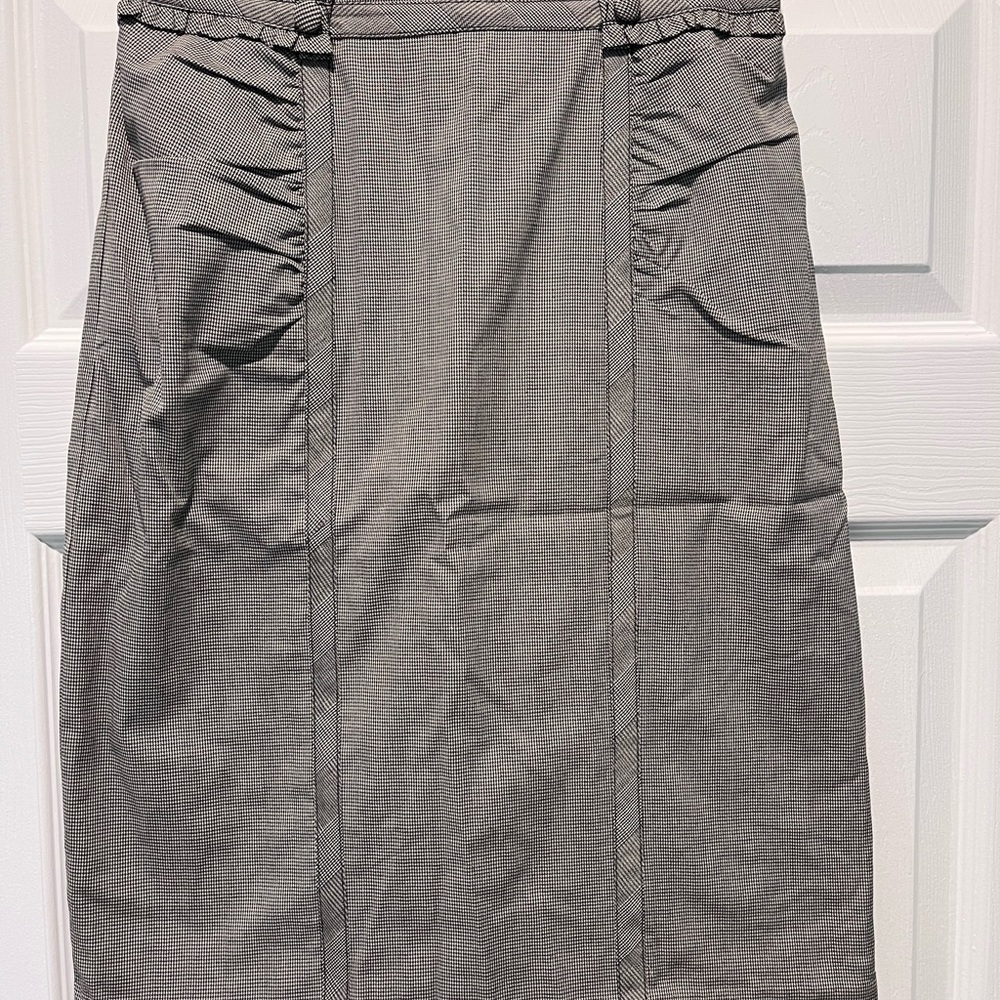 High waisted skirt